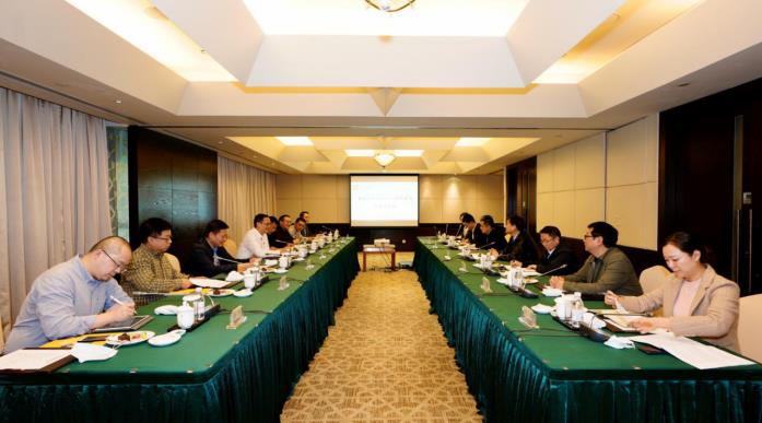 集团党委书记、董事长任丁会见重庆尊龙凯时集团董事长乔昌志一行