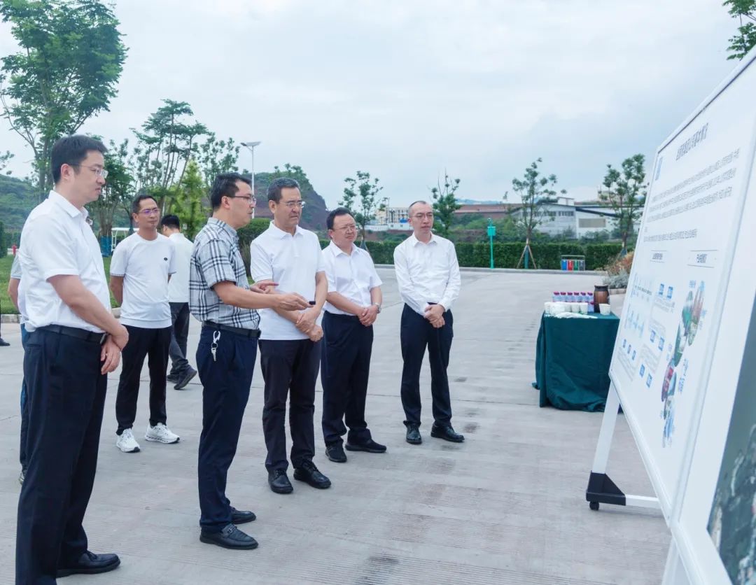 省国资委党委书记、主任冯文生赴宜宾调研国企改革深化提升行动工作并主持召开片区座谈会